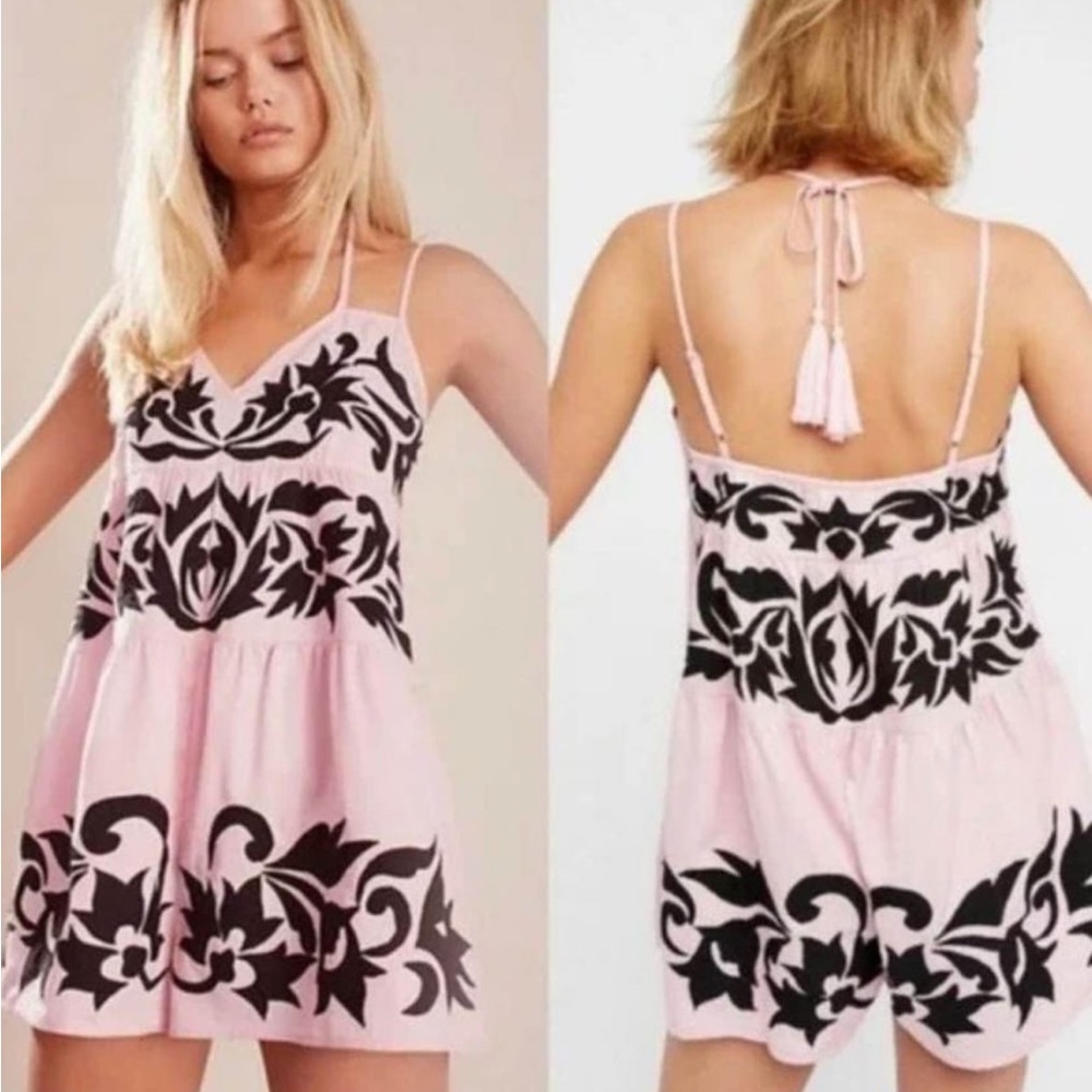 XS free People Romper Pink Black Euc